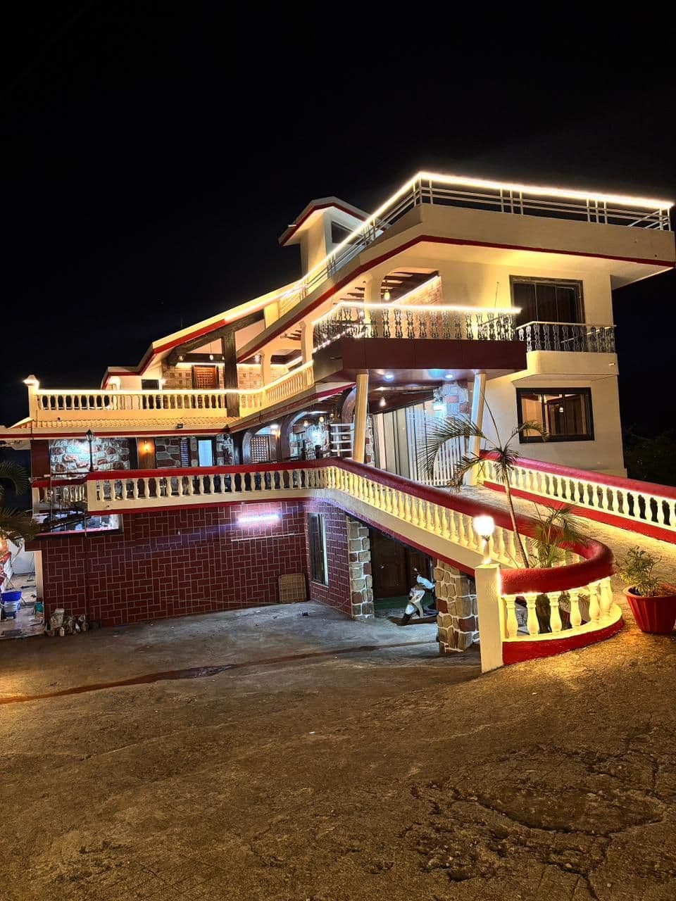 Mountain Paradise in Kurvande, Lonavala